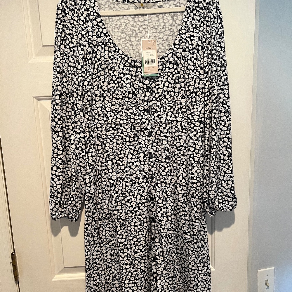 Boden navy and white floral dress SZ 8L NWT